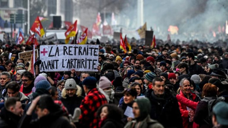 Reforma e pensione, vijojnë protestat masive në Francë