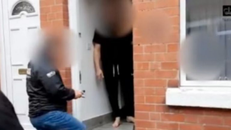 Pjesë e një rrjeti që trafikonte klandestinë me gomone drejt Britanisë, arrestohen 3 shqiptarë