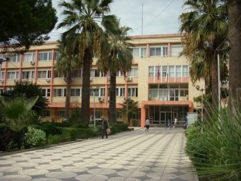 Vdes zyrtari i Bashkisë Fier, policia tregon shkaqet
