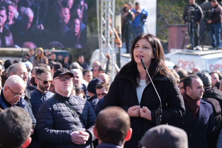“Kryetaren e Kuvendit e paskan fshehur sot”, Jozefina Topalli: Në datën 3 ne do të bëjmë protestën më të madhe