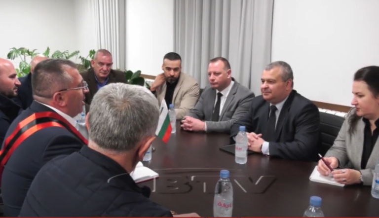 VIDEO – Ambasadori i Bullgarisë viziton Bulqizën, premton thellimin e bashkëpunimit mes dy vendeve