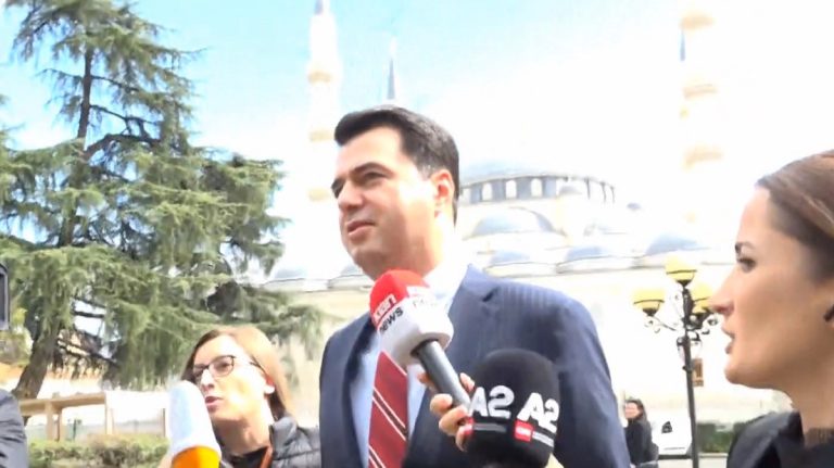 “S’është kurrë vonë të korrigjosh gabimet”/ Basha homazhe për ish-Prefektin e Tiranës, Qazim Mulletin: Historia duhet të trashëgohet me objektivitet