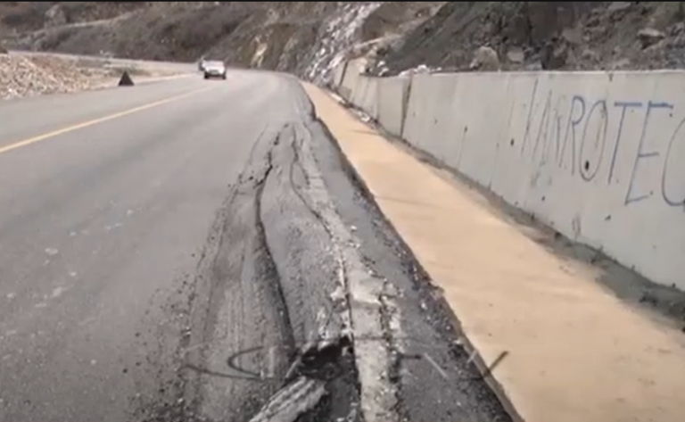 VIDEO – Rruga e Arbërit me probleme të shumta, shoferët ankohen për cilësinë e asfaltit
