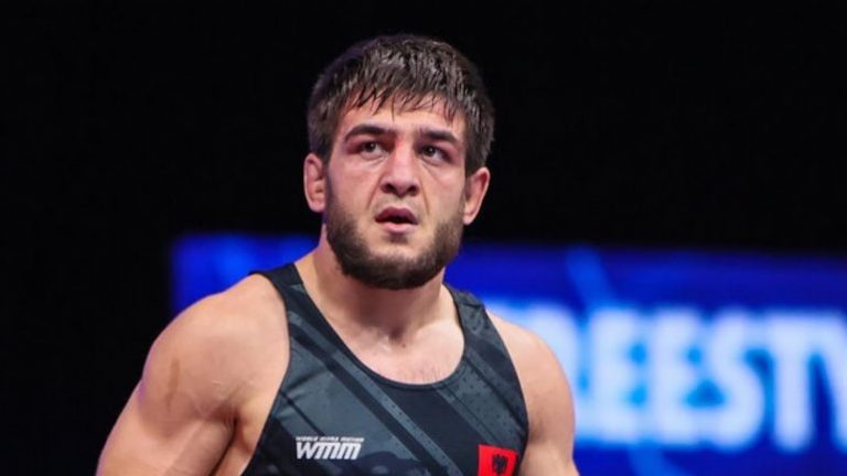 Finalja e Kampionatit Europian të mundjes, Shqipëria fiton medalje argjendi falë Abarakovisë