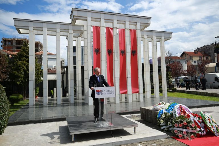 Masakra e 2 Prillit, Berisha nga Shkodra: Martirët e lirisë ranë për t’u bërë të pavdekshëm