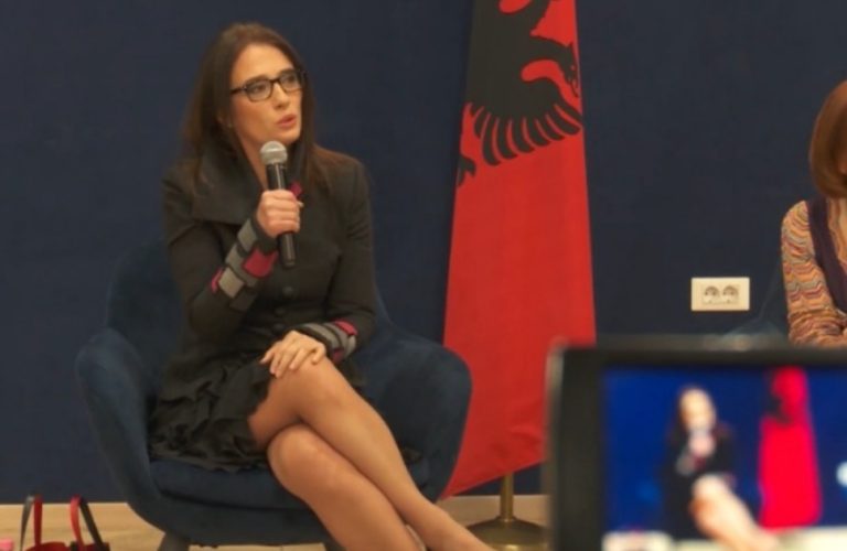 Nuk i shkoi asnjë pedagog, sopranoja Ermonela Jaho e pakënaqur me pjesëmarrjen në master-klasin e saj në Tiranë