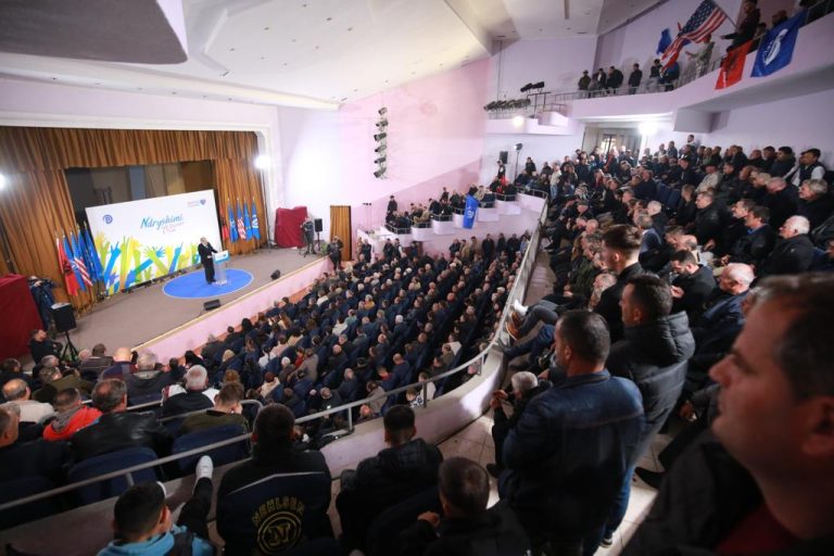 “Koha po thërret!”, Berisha me tone të forta nga Dibra: Skavica aferë korruptive, thirrje kompanisë që të heqë dorë nga kontrata pa garë!