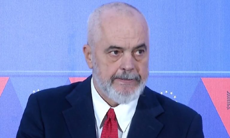 Rama uron Pashkën Katolike: Ringjallja e Krishtit celebron dashurinë e pafundme dhe sakrificën për njeriun   TPZ    Rama uron Pashkën Katolike: Ringjallja e Krishtit celebron dashurinë e