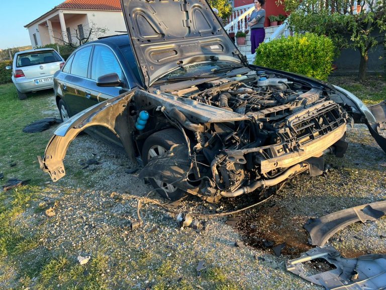 Shpërthen me tritol makina e kreut të PD në Vaun e Dejës, policia jep detaje nga ngjarja