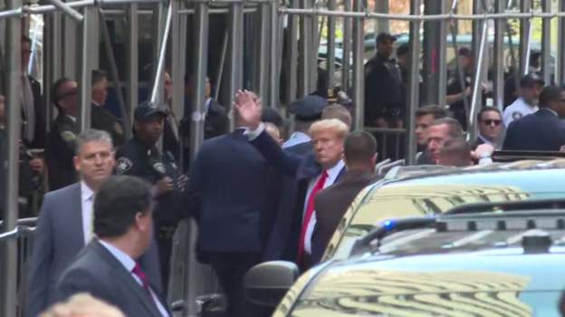 Akuzohet se bleu heshtjen e një pornostareje, Trump mbërrin në gjykatën e Manhattan