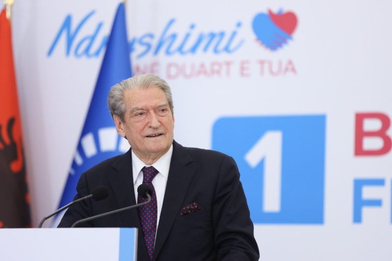 Humbja historike e Shkodrës, Berisha: Kush mendon se tërhiqem, sheh veshin pa pasqyrë