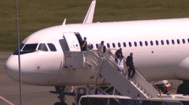 Të burgosurit shqiptarë paguhen nga Britania për t’u kthyer