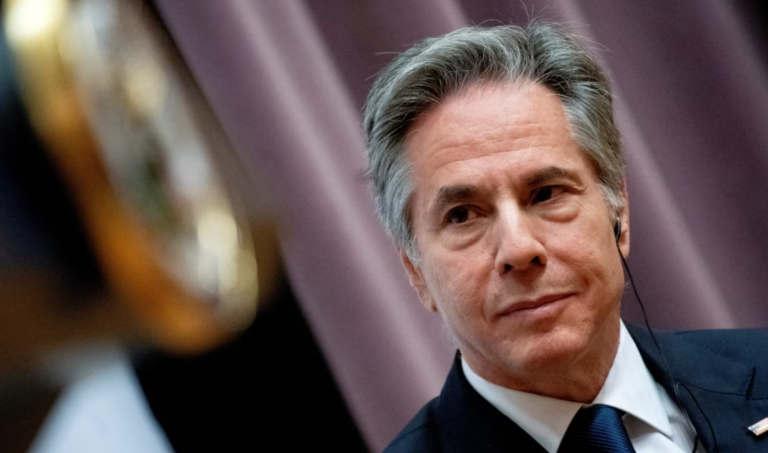 Blinken: Qeveria Kurti të tërheqë forcat policore! Vuçiç të ulë nivelin e gadishmërisë së ushtrisë