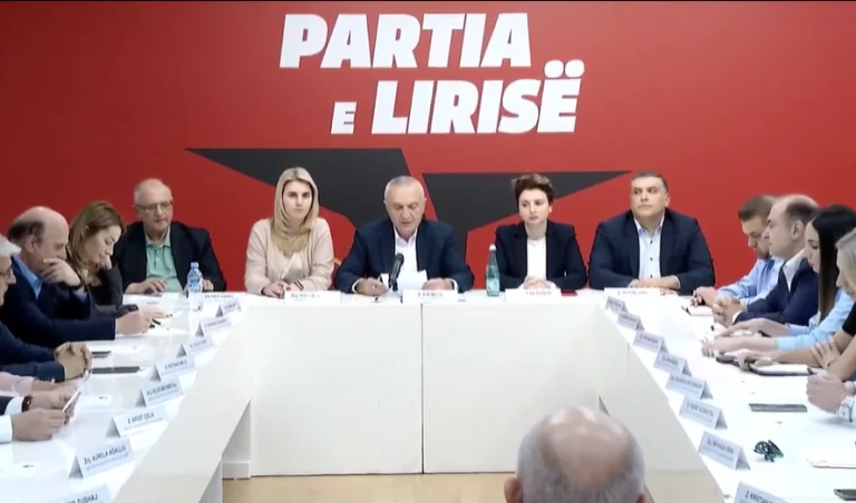 Meta mbledh Kryesinë për herë të parë pas humbjes në zgjedhje: Do vijojmë me kontestimet e rezultatit