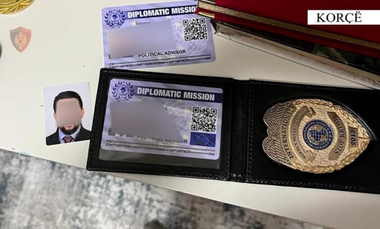 Arrestohen 2 persona, goditet grupi që falsifikonte pasaporta diplomatike për në SHBA