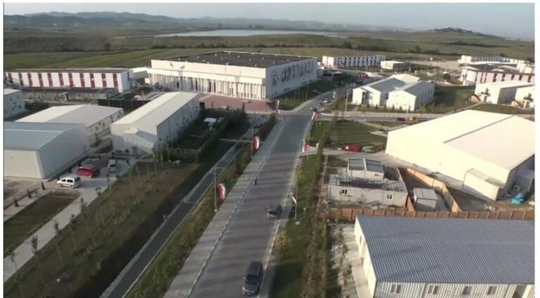 Aksionet e policisë në kampin e MEK, Prokurori i Përgjithshëm i Iranit paralajmëron gjyq ndërkombëtar: Ndaj Muxhahedinëve janë ngritur 700 aktakuza