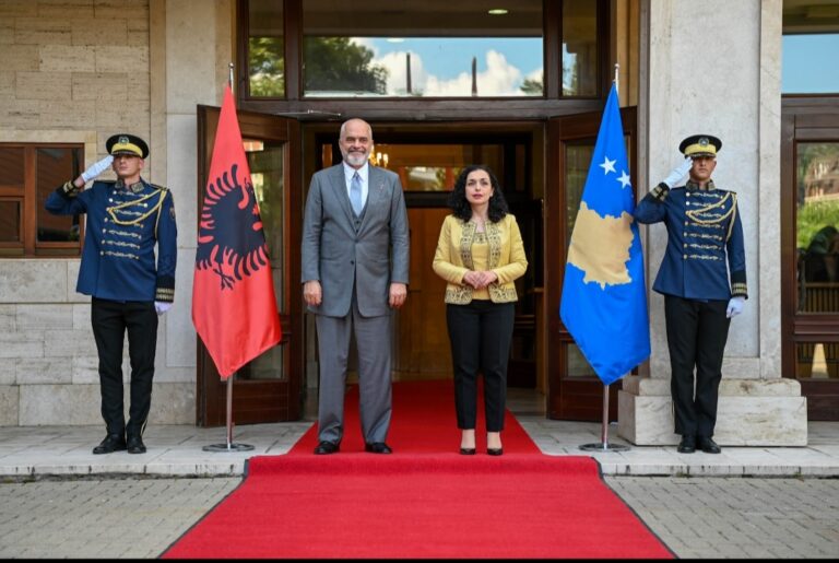 Presidenca e Kosovës zbardh takimin mes Osmanit dhe Ramës, ja për çfarë diskutuan dy liderët