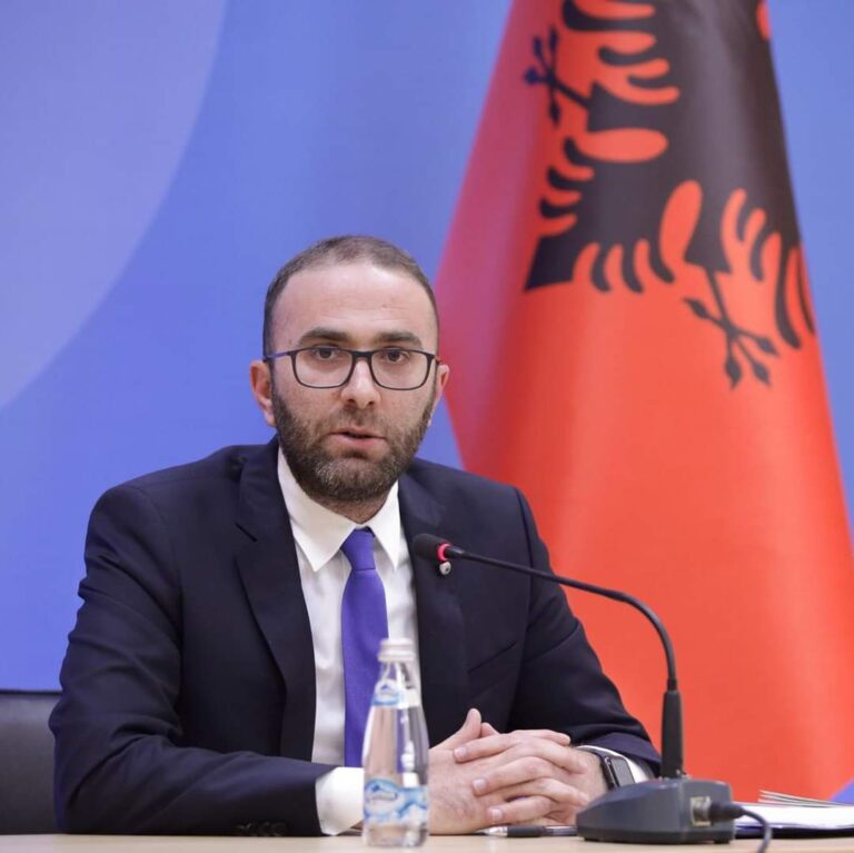 Deputeti i PS la mandatin/ Bardhi për ngjarjen e rëndë në Krujë: Dështim i shtetit përballë bandave! S’mund të kalohet me përgjegjësi individuale