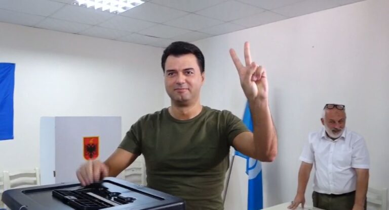 Lulzim Basha nis punën si kryetar i PD, dy takimet e para që ka caktuar