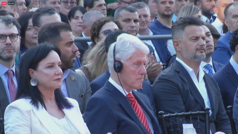 Rama nderon ish-Presidentin e SHBA Bill Clinton: Përcaktoi historinë e Kosovës e gjithë rajonit