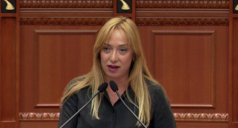 BE ndërpreu fondin për bujqësinë, ministrja Krifca flet nga Kuvendi: S’përmendet fjala korrupsion, AZHBR ka qenë nën hetim që në 2021