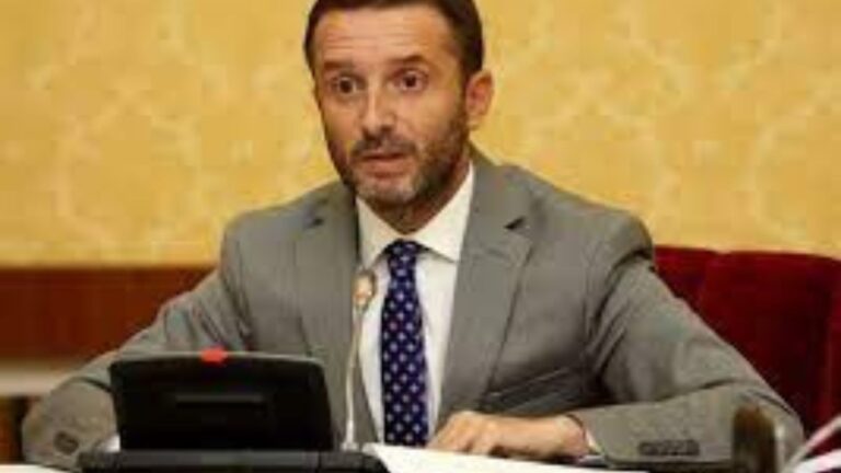 “Tipikisht idiot që bën provë për të ngjitur digën”, Erion Braçe reagon për aksidentin tek Liqeni Artificial