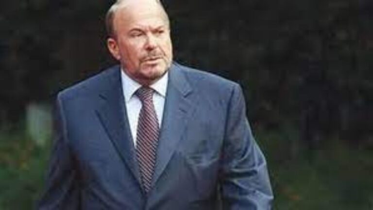 Fatos Nano në gjendje të rëndë shëndetësore, ish-Kryeministri ndodhet i intubuar prej 1 jave në një spital privat