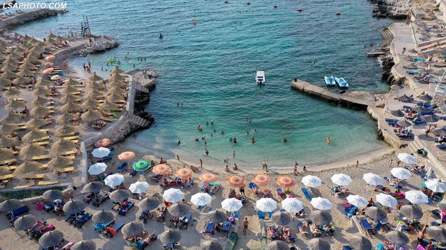 Rekord, 7.2 milionë turistë në Shqipëri në tetë muaj