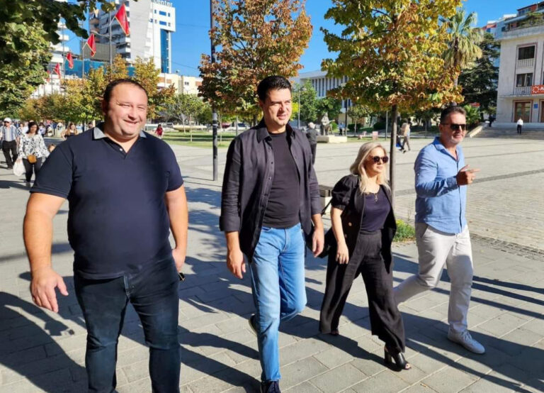 Pas asamblesë së KiE, Basha i kthehet turit të takimeve, dëgjesa me qytetarët në Lushnjë