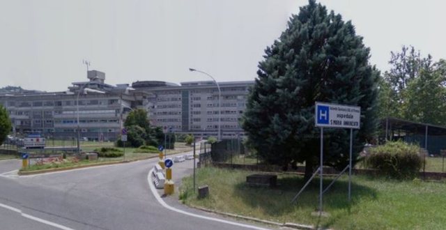 Sherr me thika mes dy të rinjve shqiptarë në Itali, njëri prej tyre në pranga