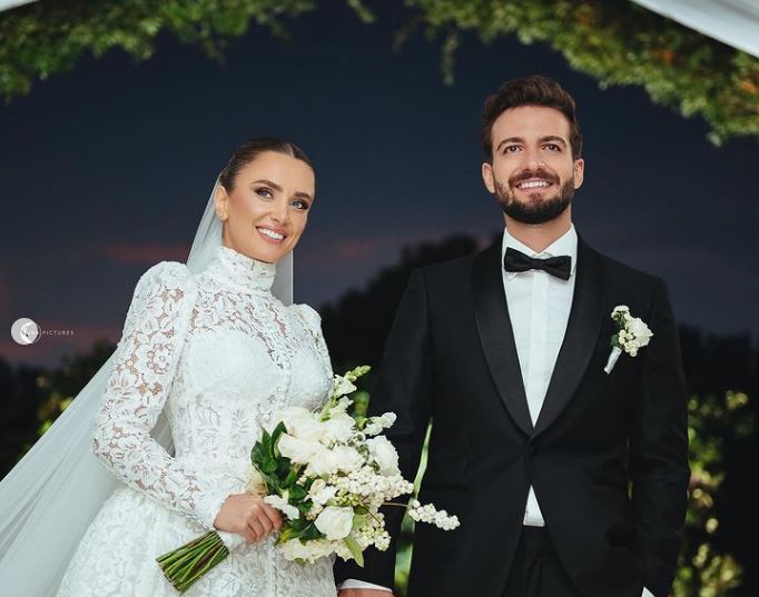 FOTO+VIDEO/ Brenda dasmës së Lind Islamit dhe Venera Lumanit