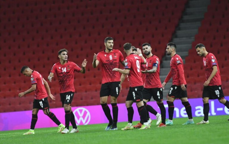 Atmosferë e jashtëzakonshme në kombëtare