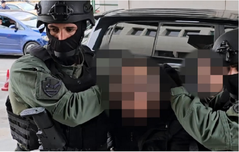 Ekstradohet Gëzim Çela, narkotrafikanti shoqërohet me masa të rrepta sigurie