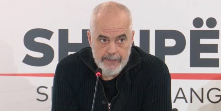 Manastiri i Deçanit/ Rama: Mbështes qeverinë e Kosovës për zbatimin e vendimit të Kushtetueses, Kurti…