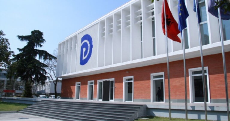 Ktheu në Apel çështjen e vulës dhe logos së PD-së, Gjykata e Lartë zbardh vendimin e plotë. Legjitimon PD zyrtare si palë në proces