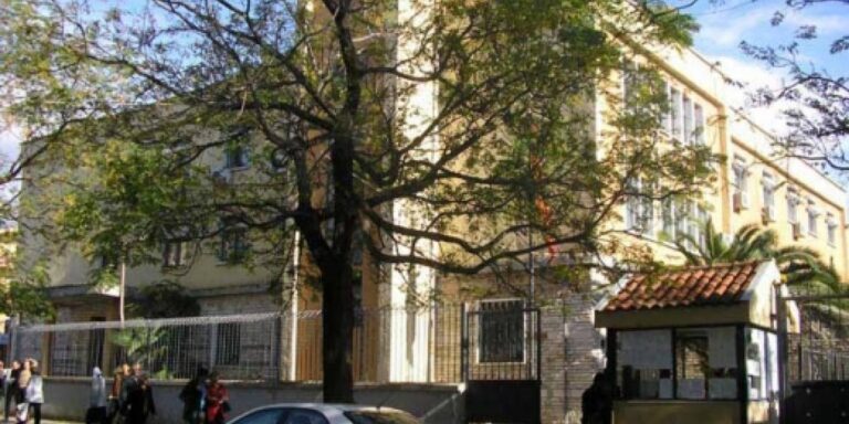 Akuzohen se përdhunuar 31-vjeçarin me probleme të shëndetit mendor, jepet masa e sigurisë për dy të arrestuarit në Elbasan. Çfarë vërtetoi mjekësia ligjore