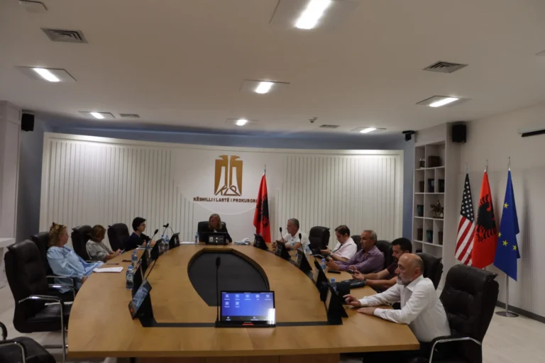 EMRAT/ KLP emëron 23 prokurorët e rinj përfshirë edhe Dibra, cakton pozicionet ku do të ushtrojnë detyrën