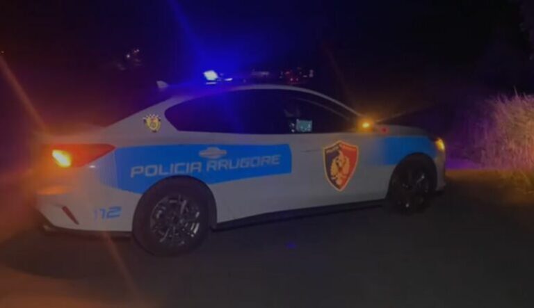 Plagosi me thikë ish-gruan, përfundon në pranga 53-vjeçari
