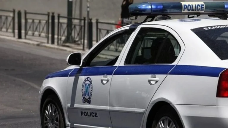 Aksident në Greqi/ Plagoset rëndë shqiptari, 42-vjeçari humbi kontrollin e mjetit dhe u përplas me një pemë ulliri