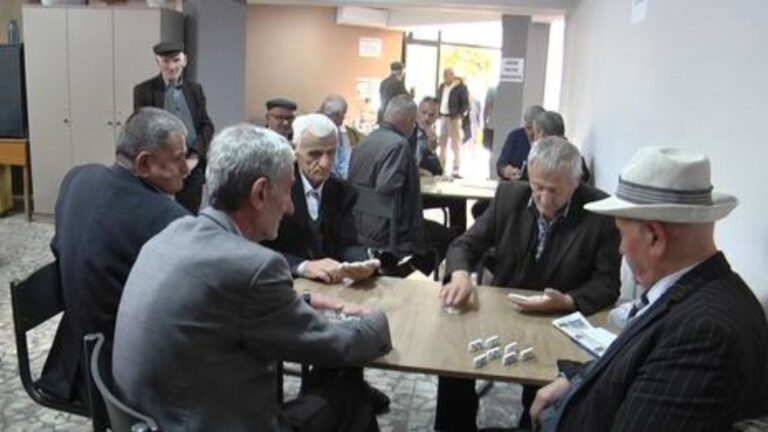 Pensionistët e Dibrës: Rritja e pensionit me 4.1% është qesharake