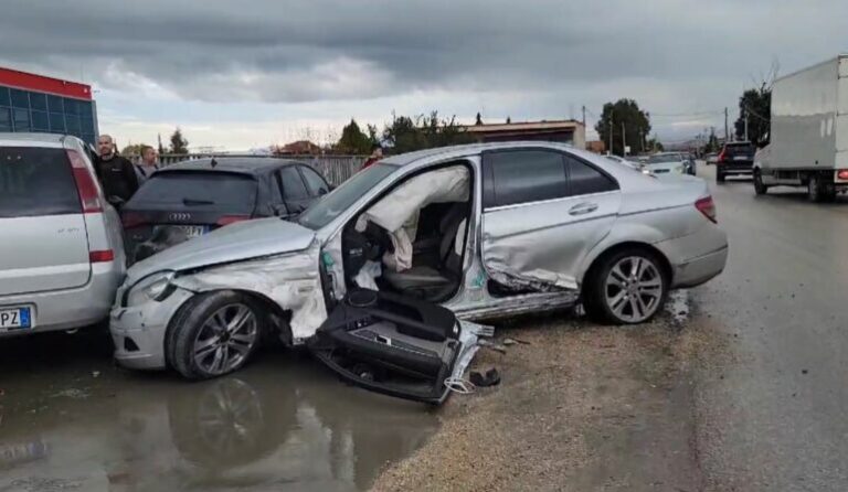 Aksident i rëndë! Një i vdekur dhe dy të plagosur