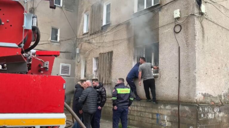 Digjet banesa në Bulqizë, ndërron jetë i moshuari