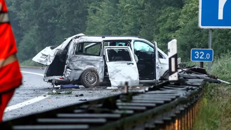 Aksidenti tragjik me 3 shqiptarë të vdekur në Gjermani! Po ktheheshin nga një festë familjare, minibusi doli nga rruga dhe u përmbys