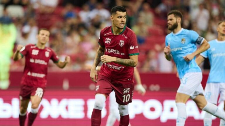 Shënoi dy gola kundër Sochit, Mirlind Daku në formacionin më të mirë në Rusi