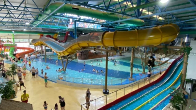 Tragjedi në një park ujor në Britani, humb jetën një vajzë 4-vjeçare