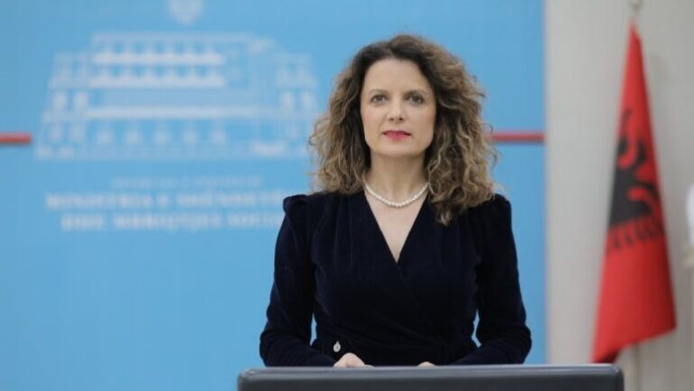 EMRAT/ Poste që iu besohen grave, emërohen 2 zëvendësministre te Shëndetësia dhe Infrastruktura